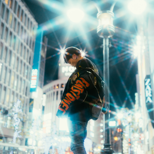 撕开她的胸罩猛吸奶头的视频
